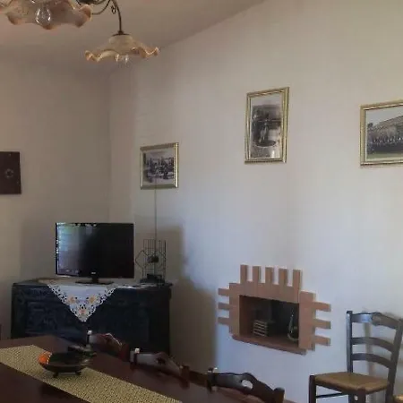 Locazione Turistica Casa Campare Casa de Férias