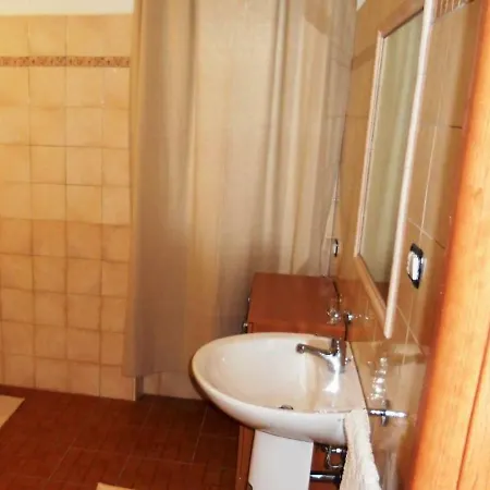 Locazione Turistica Casa Campare Casa de Férias